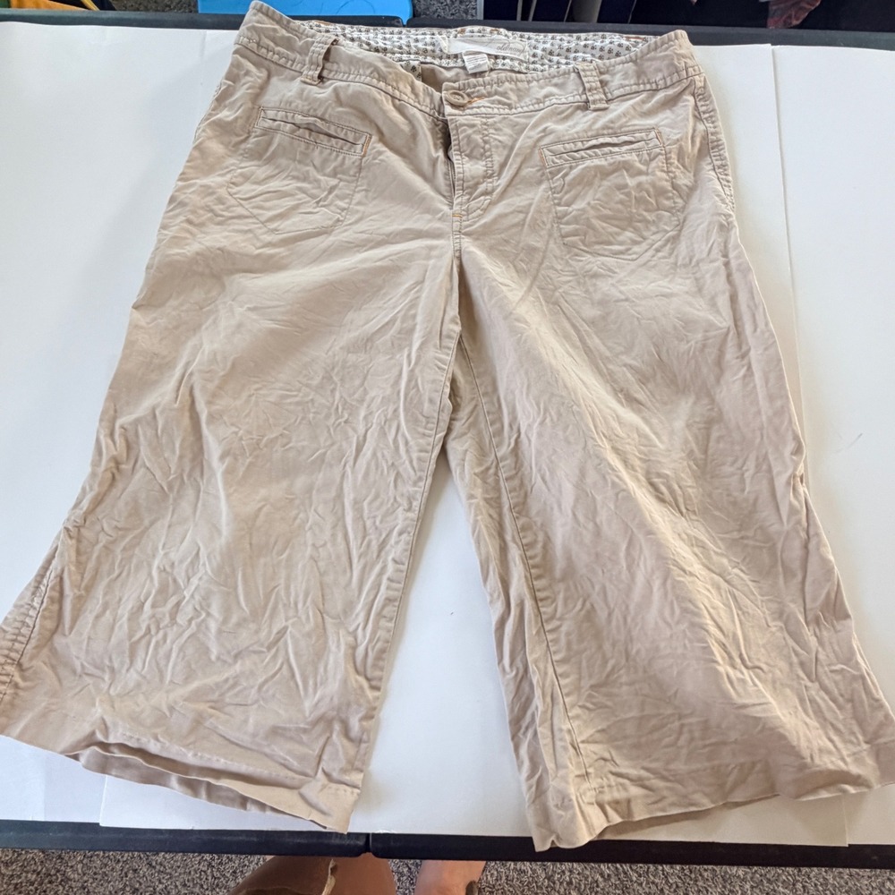Y2K Old Navy Khaki Gaucho Capri Xtra Wide Leg Womens 12 Stretch Indie Gorpcore